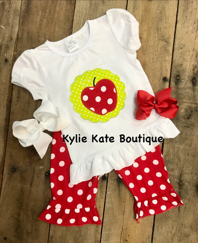 Apple Polka Capri Outfit